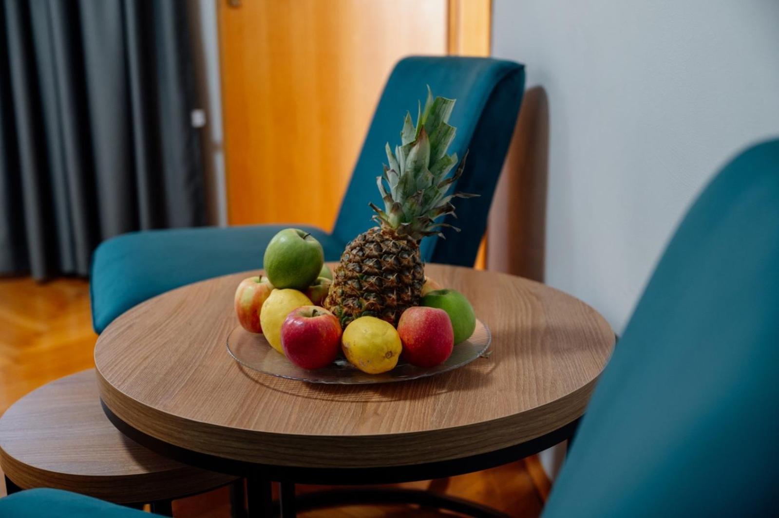 Apartments Kudelik Трогір Екстер'єр фото